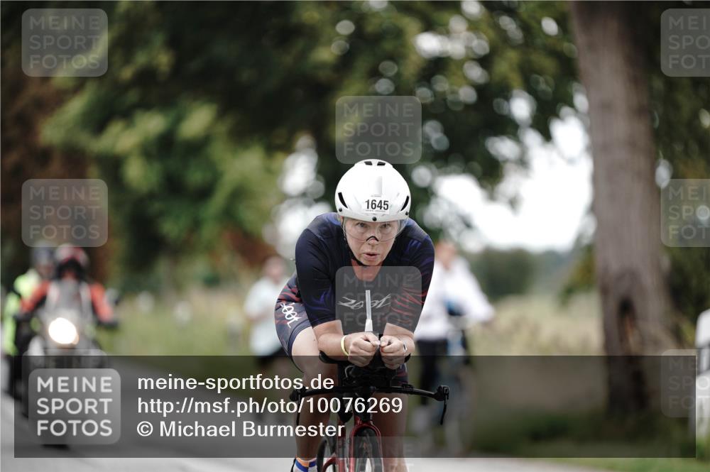 30.08.2026 - Elbe Triathlon Hamburg Michael Burmester http://msf.ph/oto/10076269 30.08.2026 11:17:49 Radfahren 1485, 1553, 1645 meine-sportfotos.de