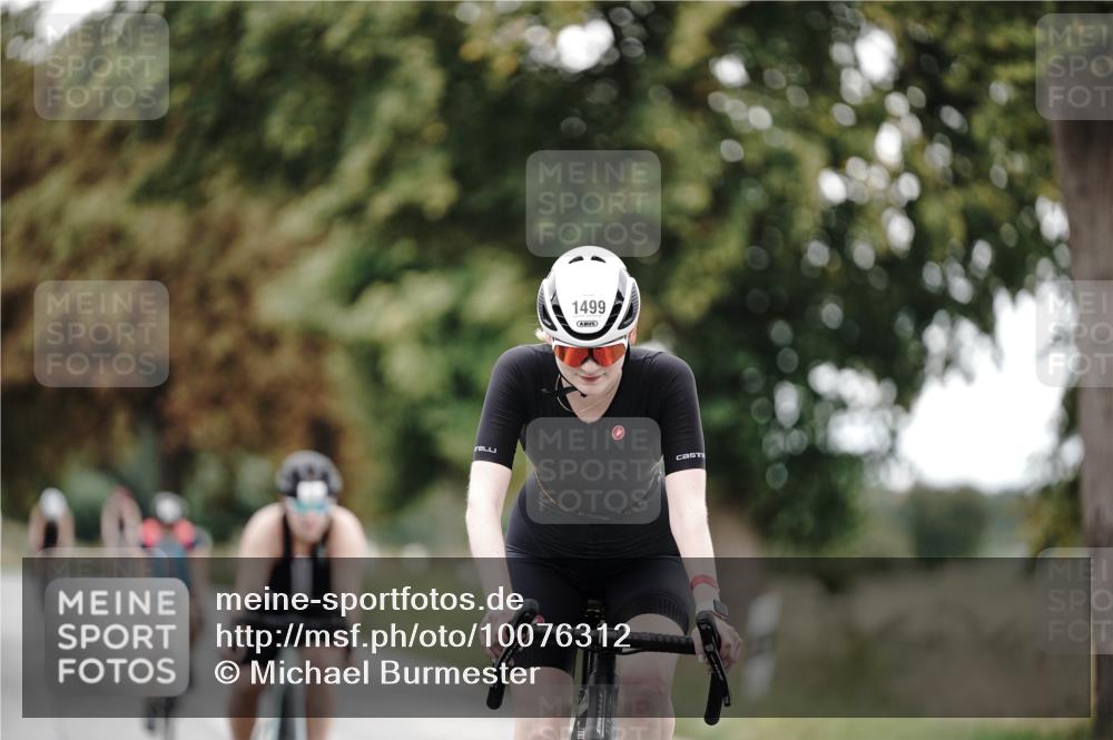 30.08.2026 - Elbe Triathlon Hamburg Michael Burmester http://msf.ph/oto/10076312 30.08.2026 11:18:28 Radfahren 1499, 1504, 1527 meine-sportfotos.de