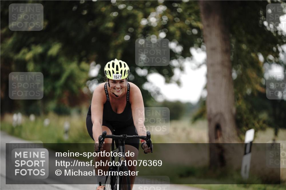 30.08.2026 - Elbe Triathlon Hamburg Michael Burmester http://msf.ph/oto/10076369 30.08.2026 11:19:35 Radfahren 1519, 1571, 1587 meine-sportfotos.de