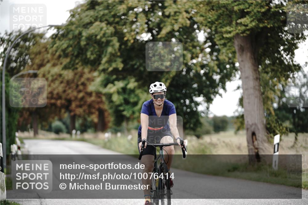 30.08.2026 - Elbe Triathlon Hamburg Michael Burmester http://msf.ph/oto/10076414 30.08.2026 11:20:02 Radfahren 1540, 1543 meine-sportfotos.de