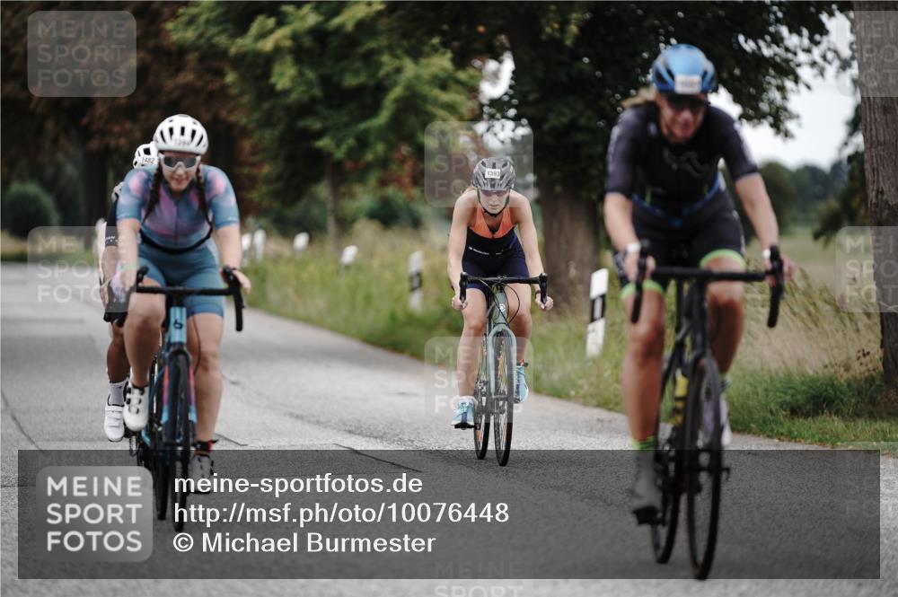 30.08.2026 - Elbe Triathlon Hamburg Michael Burmester http://msf.ph/oto/10076448 30.08.2026 11:20:44 Radfahren 1393, 1394, 1482, 1524, 1687 meine-sportfotos.de