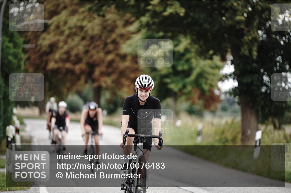 30.08.2026 - Elbe Triathlon Hamburg Michael Burmester http://msf.ph/oto/10076483 30.08.2026 11:21:19 Radfahren 1411, 1450, 1455, 1537, 1557, 1702 meine-sportfotos.de