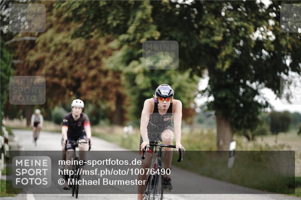 30.08.2026 - Elbe Triathlon Hamburg Michael Burmester http://msf.ph/oto/10076490 30.08.2026 11:21:21 Radfahren 1411, 1450, 1537, 1557, 1566, 1702 meine-sportfotos.de