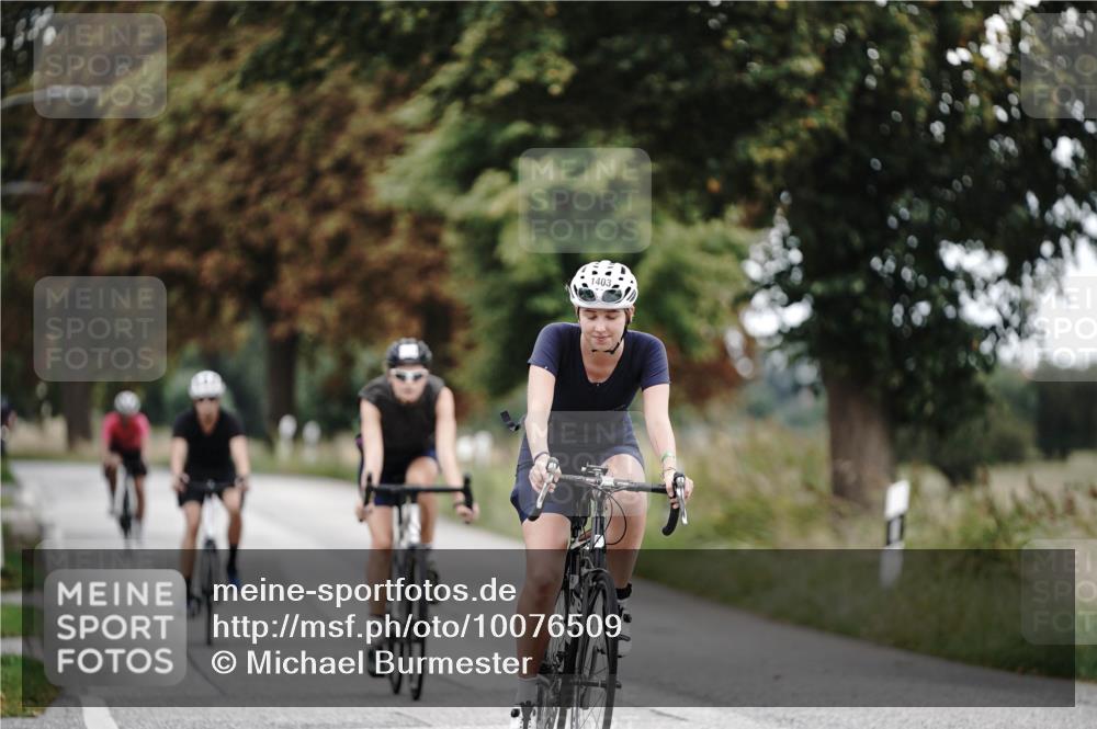 30.08.2026 - Elbe Triathlon Hamburg Michael Burmester http://msf.ph/oto/10076509 30.08.2026 11:21:35 Radfahren 1373, 1403, 1404, 1474 meine-sportfotos.de