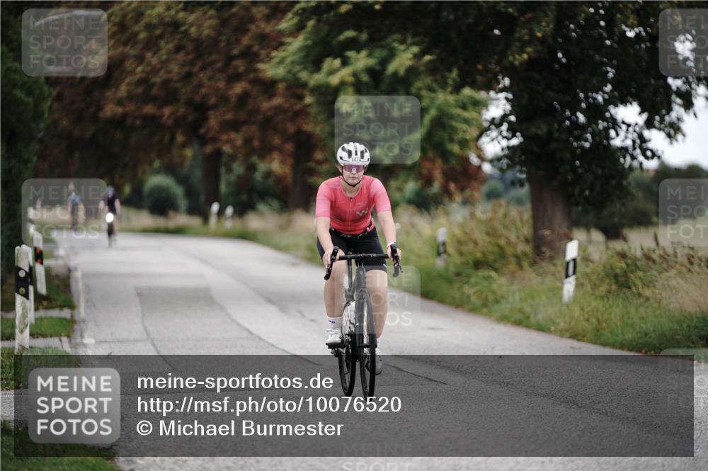 30.08.2026 - Elbe Triathlon Hamburg Michael Burmester http://msf.ph/oto/10076520 30.08.2026 11:21:41 Radfahren 1373, 1474 meine-sportfotos.de