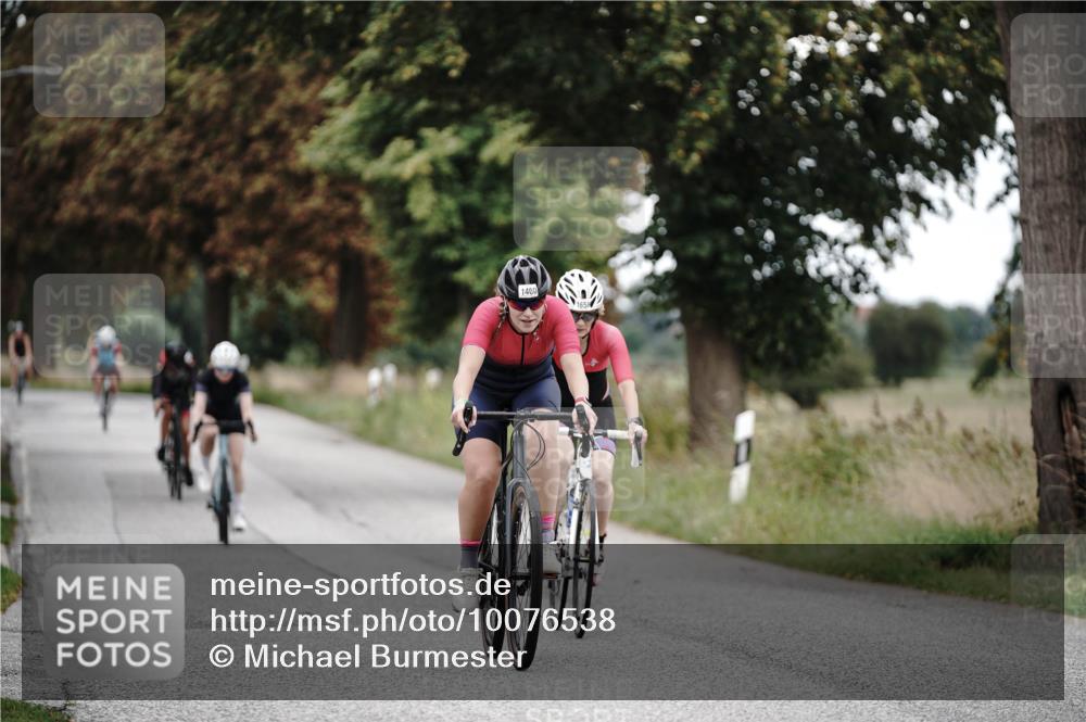 30.08.2026 - Elbe Triathlon Hamburg Michael Burmester http://msf.ph/oto/10076538 30.08.2026 11:21:57 Radfahren 1391, 1400, 1423, 1658, 1715 meine-sportfotos.de