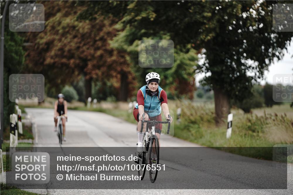30.08.2026 - Elbe Triathlon Hamburg Michael Burmester http://msf.ph/oto/10076551 30.08.2026 11:22:04 Radfahren 801, 1423, 1596, 1633 meine-sportfotos.de