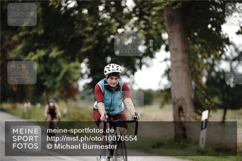 30.08.2026 - Elbe Triathlon Hamburg Michael Burmester http://msf.ph/oto/10076554 30.08.2026 11:22:05 Radfahren 801, 1423, 1596, 1633 meine-sportfotos.de