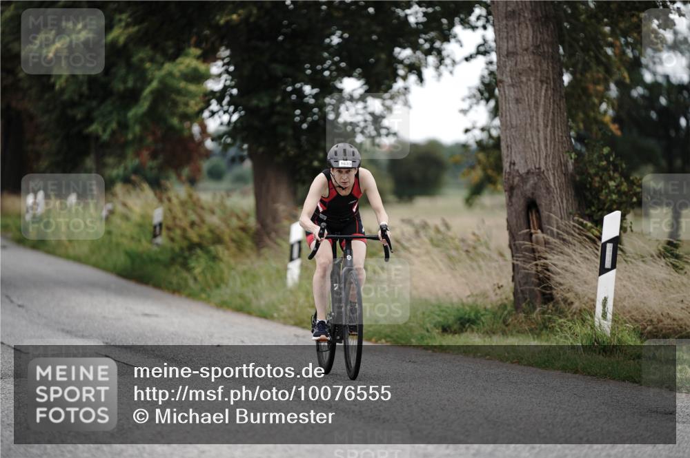 30.08.2026 - Elbe Triathlon Hamburg Michael Burmester http://msf.ph/oto/10076555 30.08.2026 11:22:06 Radfahren 801, 1423, 1596, 1633 meine-sportfotos.de