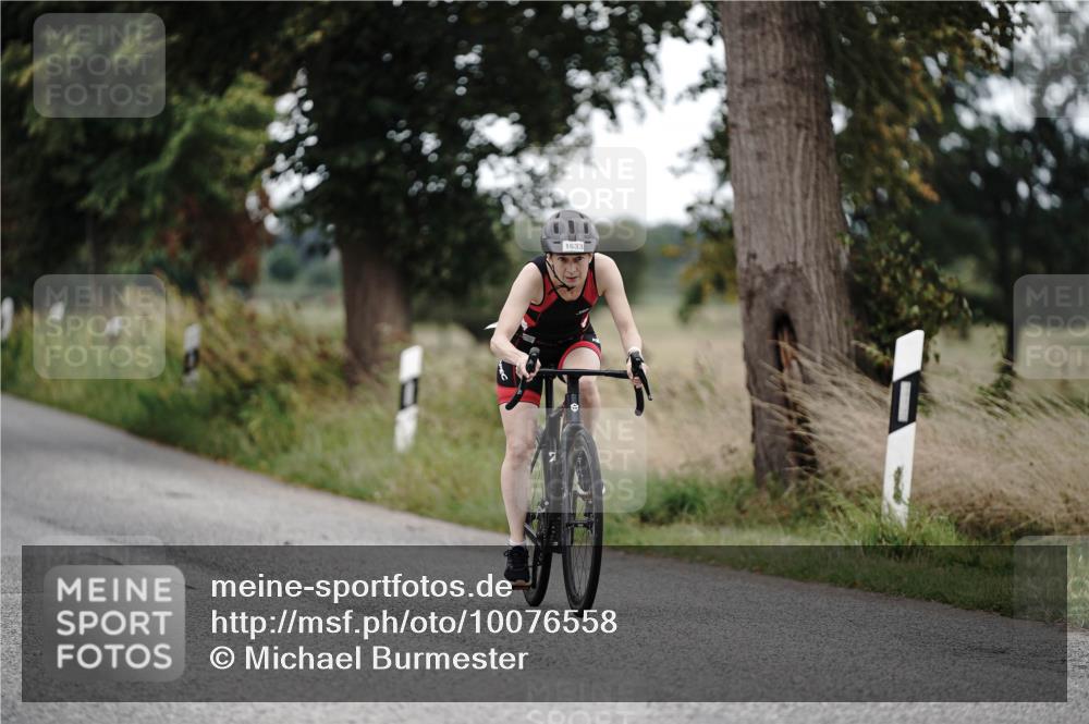 30.08.2026 - Elbe Triathlon Hamburg Michael Burmester http://msf.ph/oto/10076558 30.08.2026 11:22:07 Radfahren 801, 1596, 1633 meine-sportfotos.de