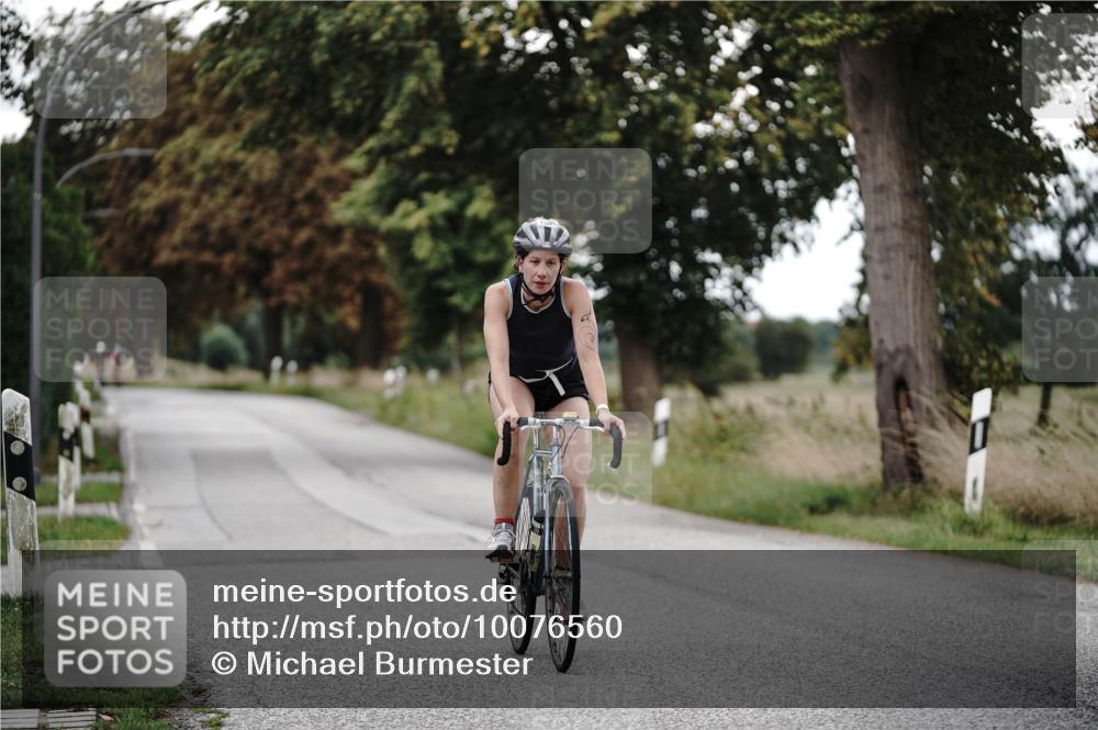 30.08.2026 - Elbe Triathlon Hamburg Michael Burmester http://msf.ph/oto/10076560 30.08.2026 11:22:08 Radfahren 801, 1596, 1633 meine-sportfotos.de