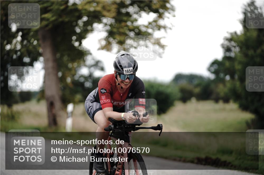 30.08.2026 - Elbe Triathlon Hamburg Michael Burmester http://msf.ph/oto/10076570 30.08.2026 11:22:21 Radfahren 1387, 1654 meine-sportfotos.de