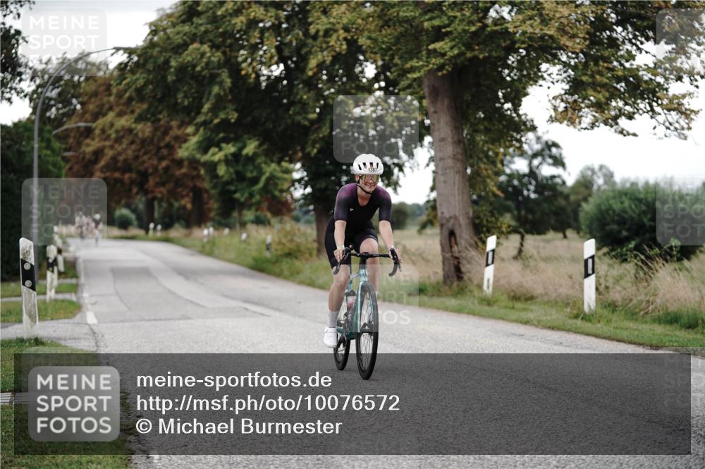 30.08.2026 - Elbe Triathlon Hamburg Michael Burmester http://msf.ph/oto/10076572 30.08.2026 11:22:22 Radfahren 1387, 1654 meine-sportfotos.de