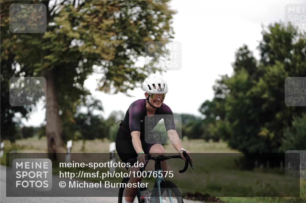 30.08.2026 - Elbe Triathlon Hamburg Michael Burmester http://msf.ph/oto/10076575 30.08.2026 11:22:23 Radfahren 1387, 1578 meine-sportfotos.de