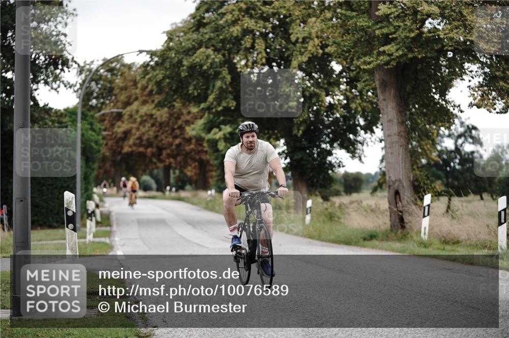 30.08.2026 - Elbe Triathlon Hamburg Michael Burmester http://msf.ph/oto/10076589 30.08.2026 11:22:40 Radfahren 1095, 1401, 1483 meine-sportfotos.de