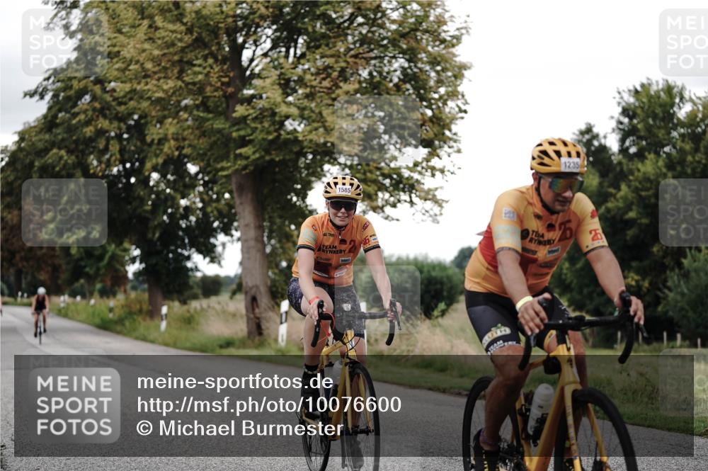 30.08.2026 - Elbe Triathlon Hamburg Michael Burmester http://msf.ph/oto/10076600 30.08.2026 11:22:49 Radfahren 1424, 1585, 1593 meine-sportfotos.de