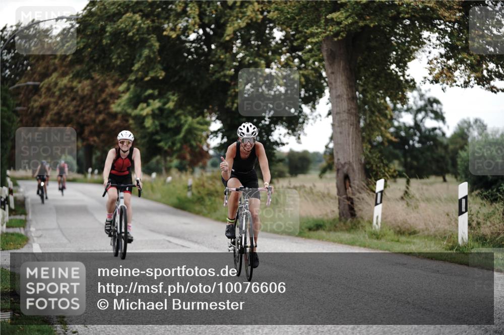 30.08.2026 - Elbe Triathlon Hamburg Michael Burmester http://msf.ph/oto/10076606 30.08.2026 11:22:51 Radfahren 1424, 1585, 1593, 1637 meine-sportfotos.de