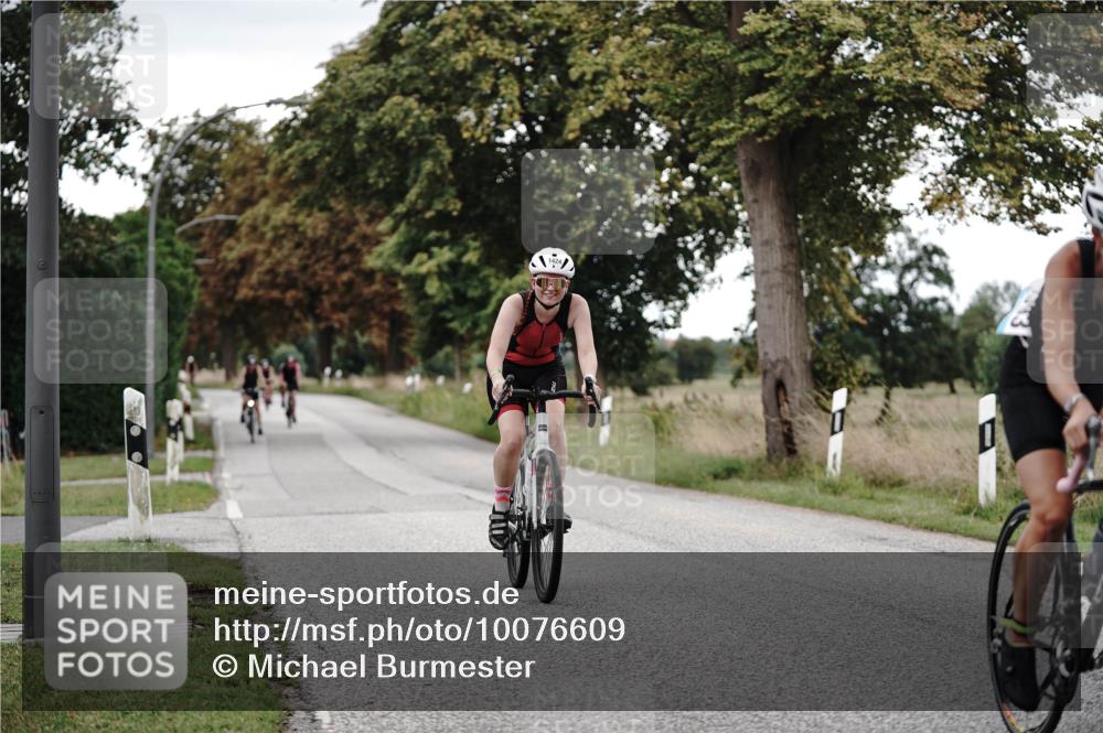 30.08.2026 - Elbe Triathlon Hamburg Michael Burmester http://msf.ph/oto/10076609 30.08.2026 11:22:52 Radfahren 1424, 1546, 1593, 1637 meine-sportfotos.de