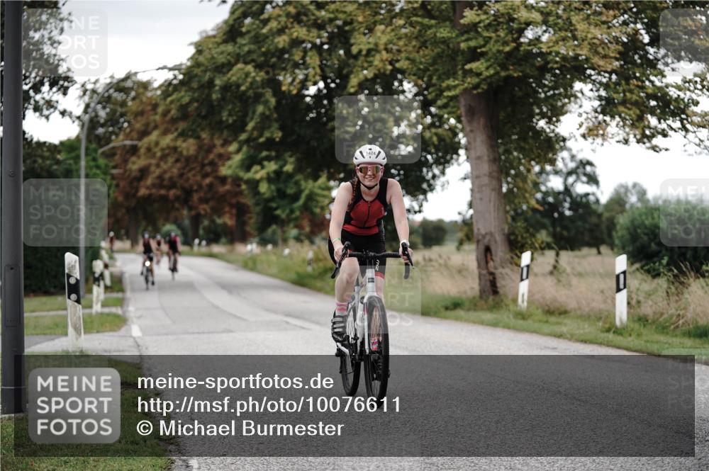 30.08.2026 - Elbe Triathlon Hamburg Michael Burmester http://msf.ph/oto/10076611 30.08.2026 11:22:53 Radfahren 1424, 1546, 1593, 1615, 1637 meine-sportfotos.de