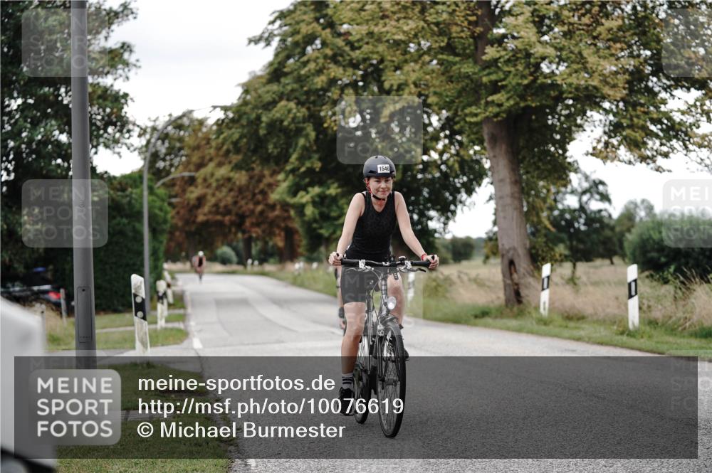 30.08.2026 - Elbe Triathlon Hamburg Michael Burmester http://msf.ph/oto/10076619 30.08.2026 11:22:59 Radfahren 1546, 1615, 1637 meine-sportfotos.de