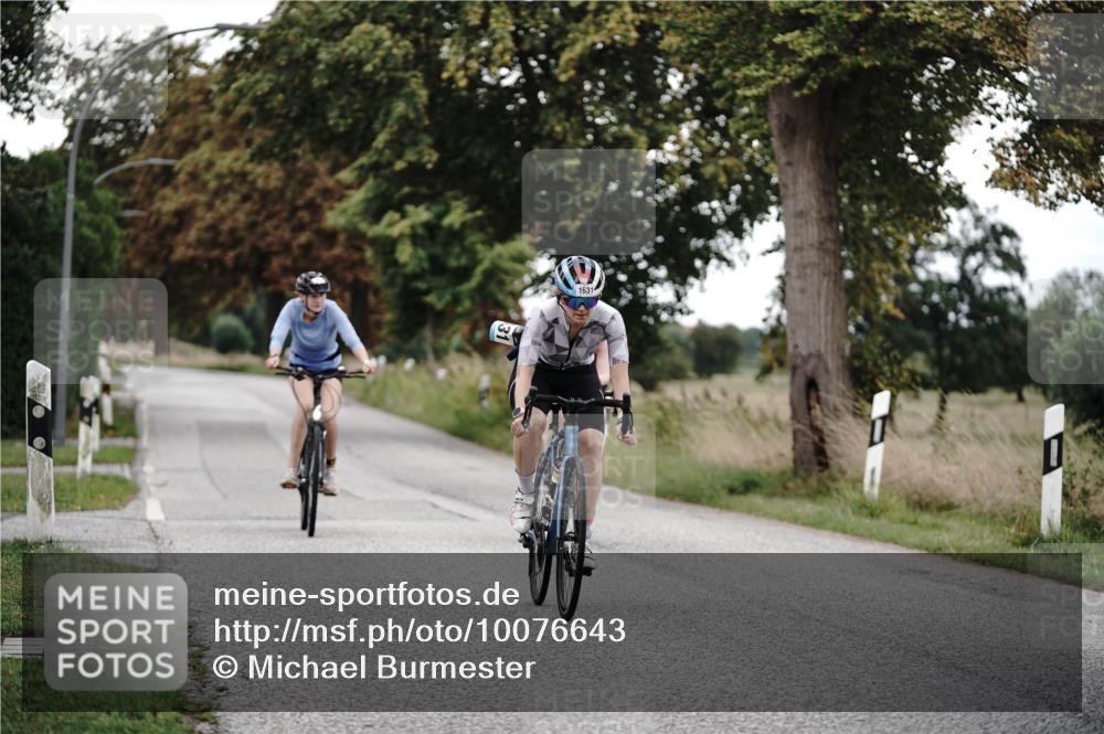 30.08.2026 - Elbe Triathlon Hamburg Michael Burmester http://msf.ph/oto/10076643 30.08.2026 11:23:22 Radfahren 1376, 1428, 1626, 1631, 1694 meine-sportfotos.de