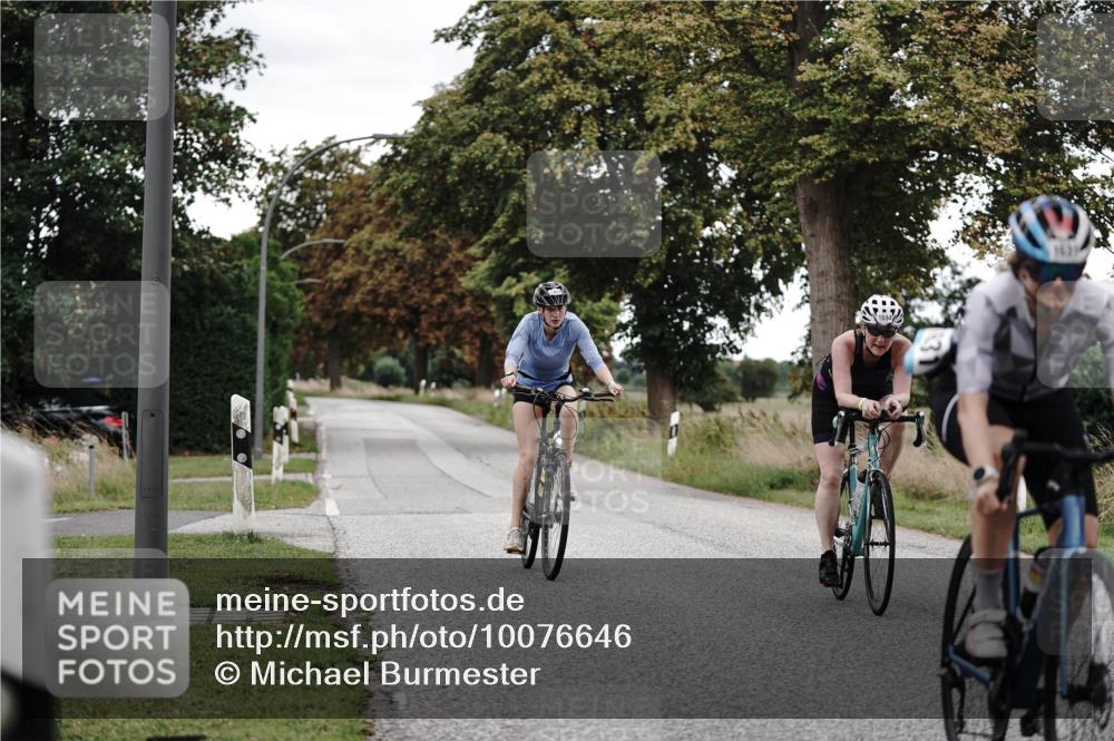 30.08.2026 - Elbe Triathlon Hamburg Michael Burmester http://msf.ph/oto/10076646 30.08.2026 11:23:23 Radfahren 1376, 1428, 1626, 1631, 1694 meine-sportfotos.de