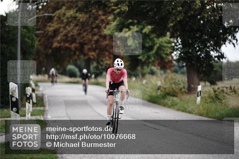 30.08.2026 - Elbe Triathlon Hamburg Michael Burmester http://msf.ph/oto/10076668 30.08.2026 11:24:28 Radfahren 1420, 1629 meine-sportfotos.de