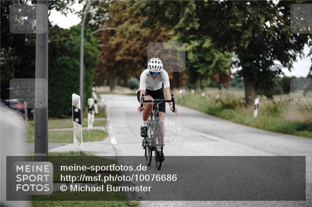 30.08.2026 - Elbe Triathlon Hamburg Michael Burmester http://msf.ph/oto/10076686 30.08.2026 11:24:41 Radfahren 1419, 1719 meine-sportfotos.de