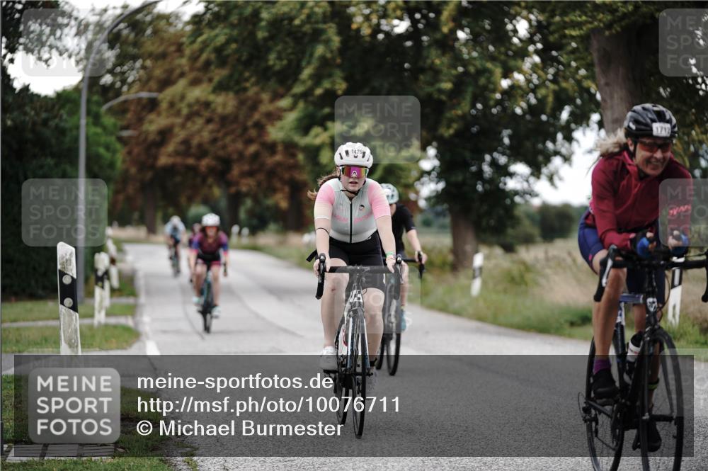 30.08.2026 - Elbe Triathlon Hamburg Michael Burmester http://msf.ph/oto/10076711 30.08.2026 11:25:11 Radfahren 1425, 1600, 1635, 1668, 1673, 1712 meine-sportfotos.de
