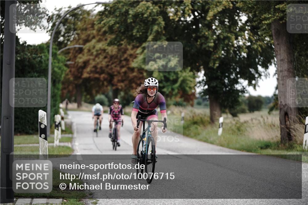 30.08.2026 - Elbe Triathlon Hamburg Michael Burmester http://msf.ph/oto/10076715 30.08.2026 11:25:13 Radfahren 1425, 1600, 1635, 1668, 1673, 1712 meine-sportfotos.de