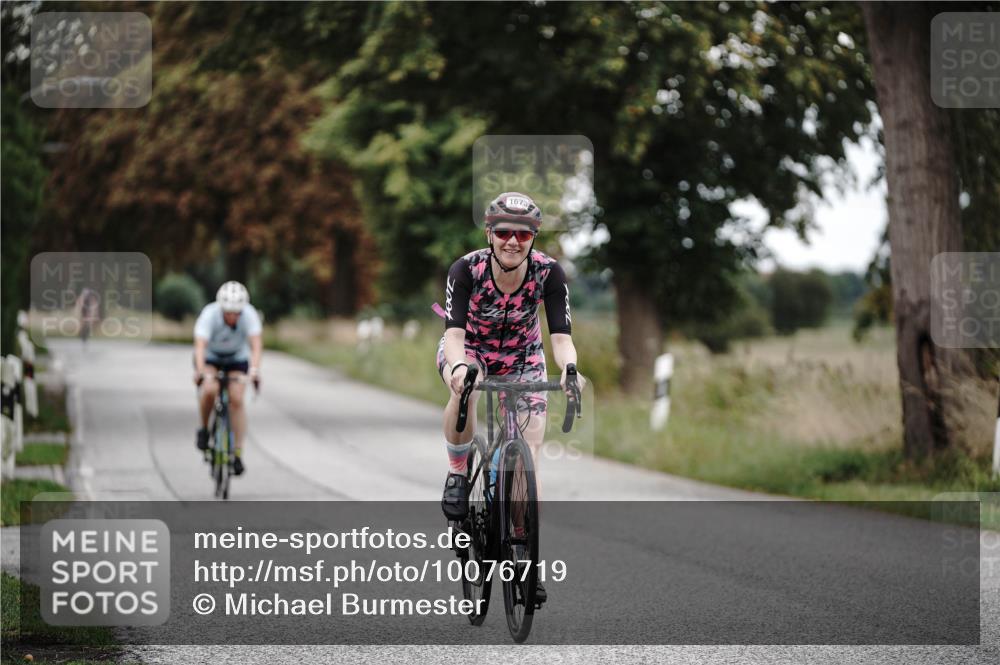 30.08.2026 - Elbe Triathlon Hamburg Michael Burmester http://msf.ph/oto/10076719 30.08.2026 11:25:15 Radfahren 1635, 1668, 1673 meine-sportfotos.de