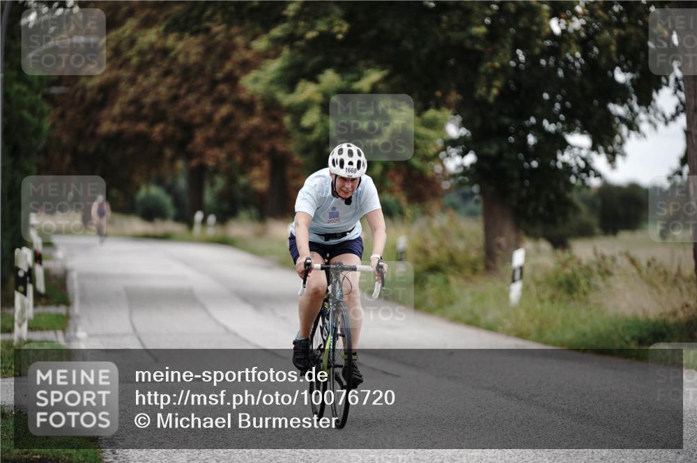 30.08.2026 - Elbe Triathlon Hamburg Michael Burmester http://msf.ph/oto/10076720 30.08.2026 11:25:16 Radfahren 1635, 1668, 1673 meine-sportfotos.de