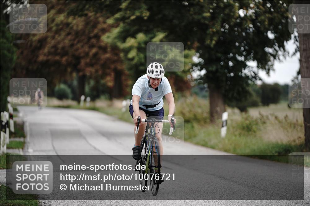 30.08.2026 - Elbe Triathlon Hamburg Michael Burmester http://msf.ph/oto/10076721 30.08.2026 11:25:17 Radfahren 1668, 1673 meine-sportfotos.de