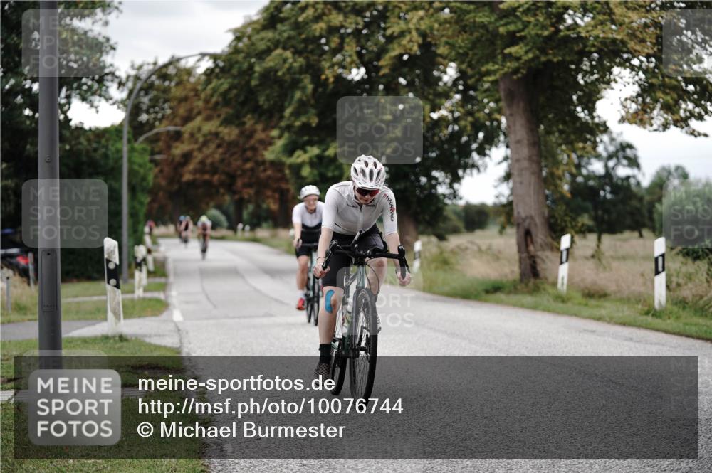30.08.2026 - Elbe Triathlon Hamburg Michael Burmester http://msf.ph/oto/10076744 30.08.2026 11:25:53 Radfahren 1355, 1396, 1601, 1602, 1675 meine-sportfotos.de