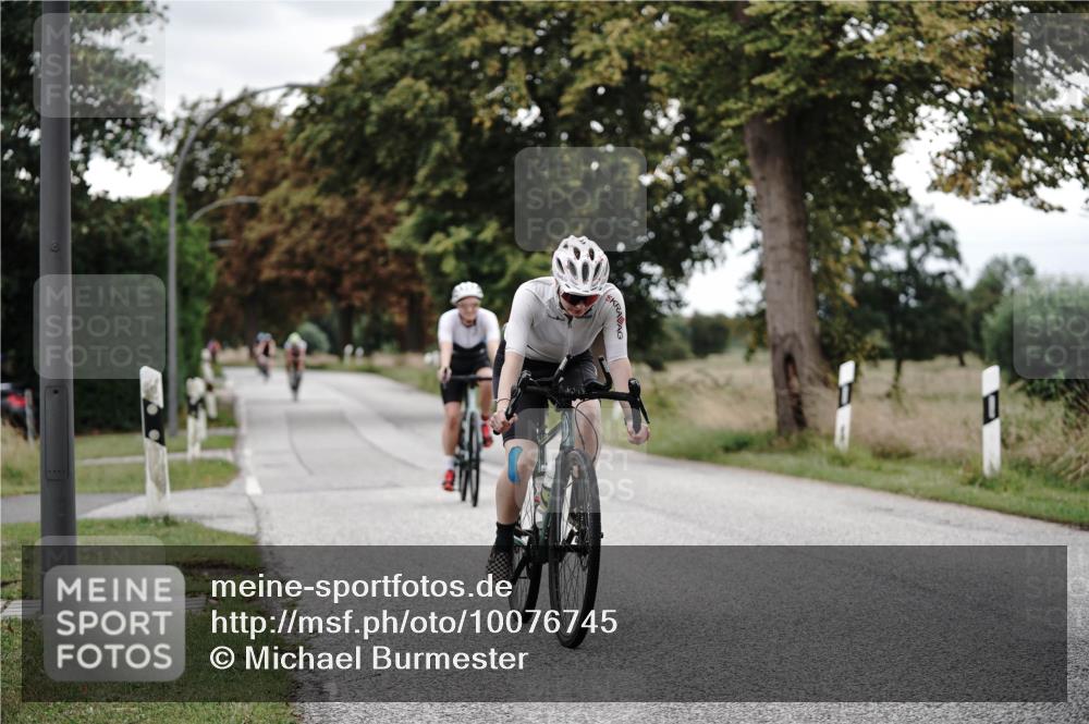 30.08.2026 - Elbe Triathlon Hamburg Michael Burmester http://msf.ph/oto/10076745 30.08.2026 11:25:53 Radfahren 1355, 1396, 1601, 1602, 1675 meine-sportfotos.de