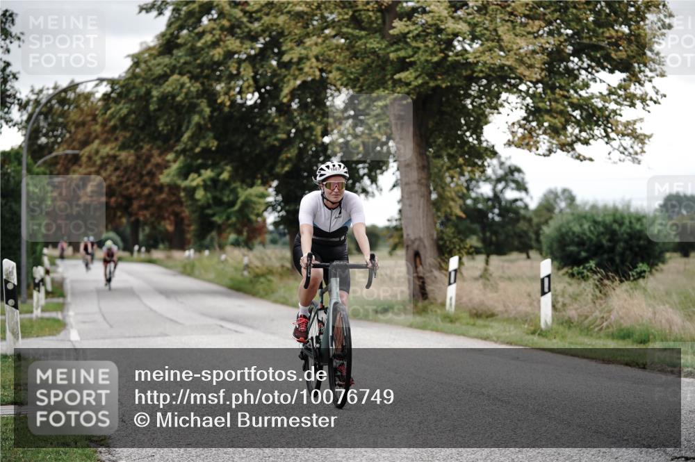 30.08.2026 - Elbe Triathlon Hamburg Michael Burmester http://msf.ph/oto/10076749 30.08.2026 11:25:54 Radfahren 1355, 1396, 1601, 1675 meine-sportfotos.de