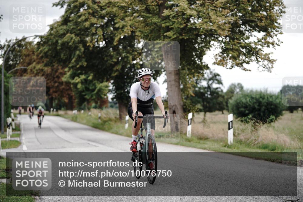 30.08.2026 - Elbe Triathlon Hamburg Michael Burmester http://msf.ph/oto/10076750 30.08.2026 11:25:54 Radfahren 1355, 1396, 1601, 1675 meine-sportfotos.de