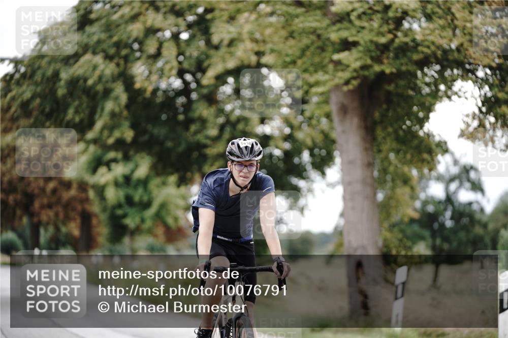 30.08.2026 - Elbe Triathlon Hamburg Michael Burmester http://msf.ph/oto/10076791 30.08.2026 11:26:37 Radfahren 1364, 1432, 1448 meine-sportfotos.de