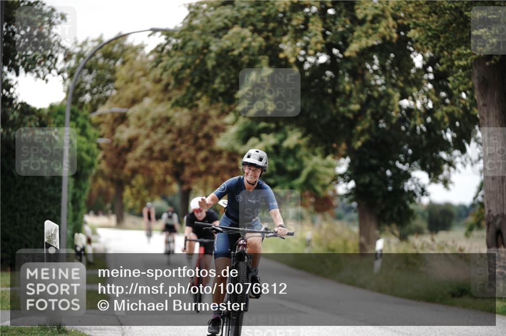 30.08.2026 - Elbe Triathlon Hamburg Michael Burmester http://msf.ph/oto/10076812 30.08.2026 11:26:59 Radfahren 1190, 1398, 1399 meine-sportfotos.de