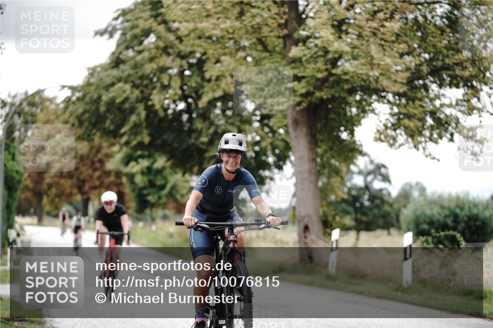 30.08.2026 - Elbe Triathlon Hamburg Michael Burmester http://msf.ph/oto/10076815 30.08.2026 11:27:00 Radfahren 1190, 1398, 1399, 1463 meine-sportfotos.de