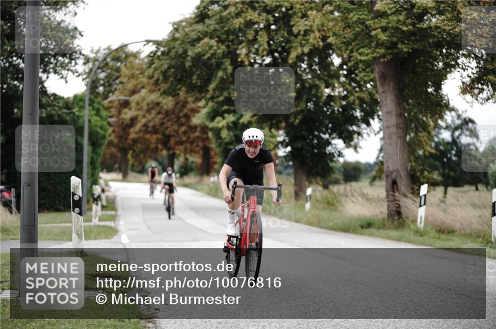 30.08.2026 - Elbe Triathlon Hamburg Michael Burmester http://msf.ph/oto/10076816 30.08.2026 11:27:01 Radfahren 1190, 1398, 1399, 1463 meine-sportfotos.de