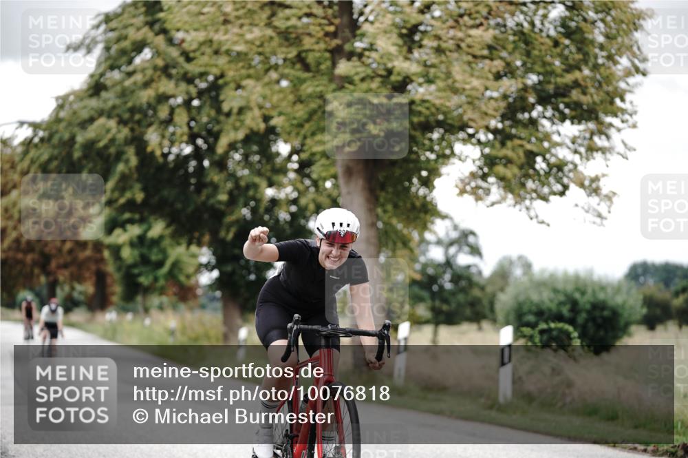 30.08.2026 - Elbe Triathlon Hamburg Michael Burmester http://msf.ph/oto/10076818 30.08.2026 11:27:02 Radfahren 1190, 1398, 1399, 1463 meine-sportfotos.de