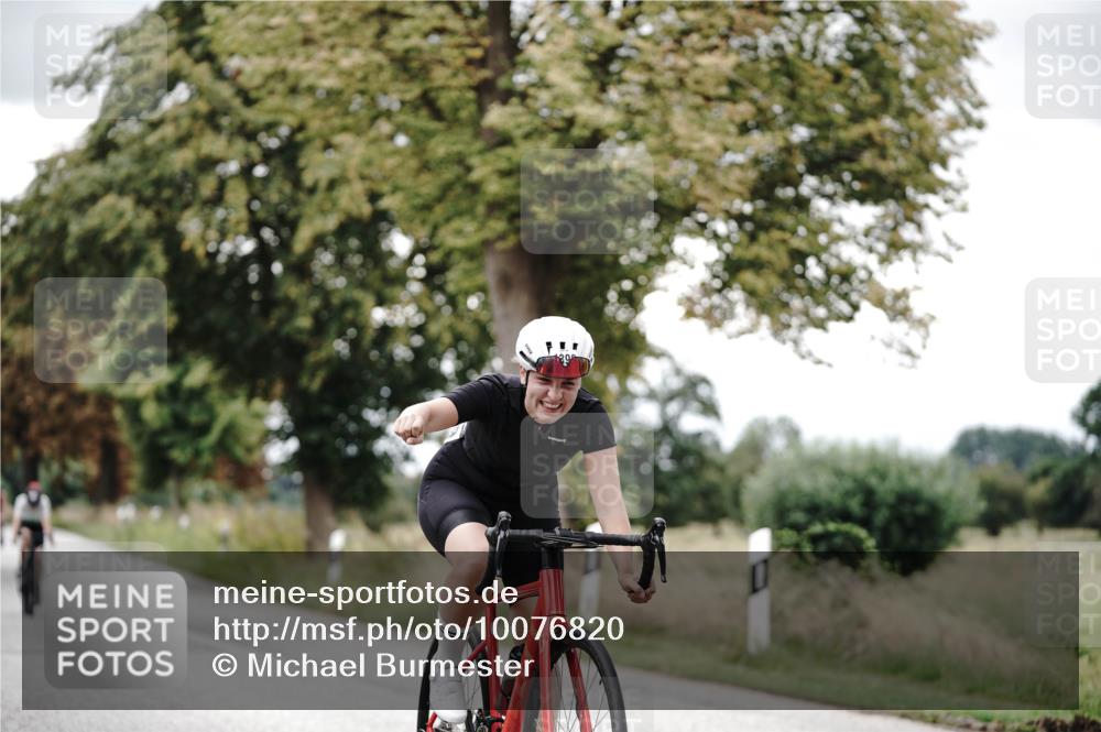 30.08.2026 - Elbe Triathlon Hamburg Michael Burmester http://msf.ph/oto/10076820 30.08.2026 11:27:02 Radfahren 1190, 1398, 1399, 1463 meine-sportfotos.de