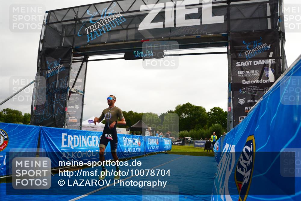 30.08.2026 - Elbe Triathlon Hamburg LAZAROV Photography http://msf.ph/oto/10078704 30.08.2026 10:00:55 Ziel 218 meine-sportfotos.de