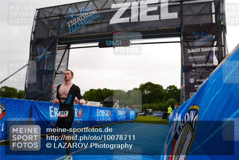 30.08.2026 - Elbe Triathlon Hamburg LAZAROV Photography http://msf.ph/oto/10078711 30.08.2026 10:02:12 Ziel 213 meine-sportfotos.de