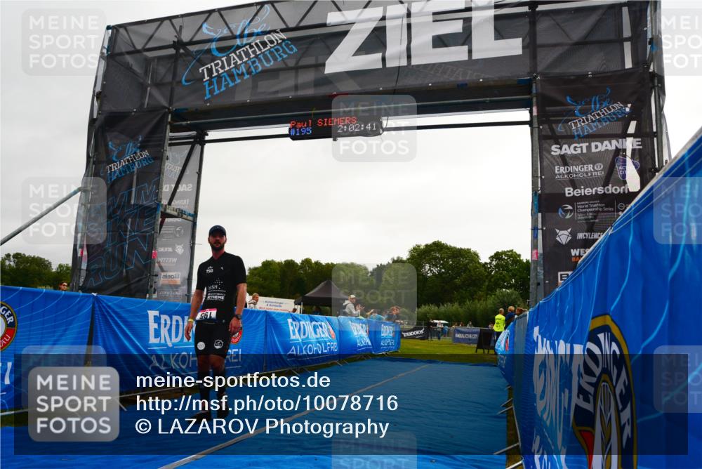 30.08.2026 - Elbe Triathlon Hamburg LAZAROV Photography http://msf.ph/oto/10078716 30.08.2026 10:02:41 Ziel 195 meine-sportfotos.de