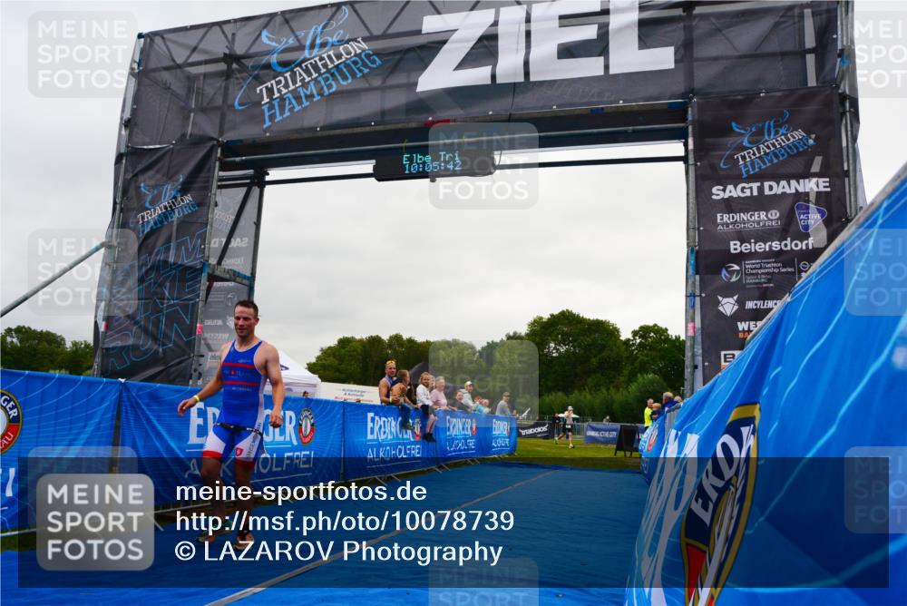 30.08.2026 - Elbe Triathlon Hamburg LAZAROV Photography http://msf.ph/oto/10078739 30.08.2026 10:05:43 Ziel 204 meine-sportfotos.de