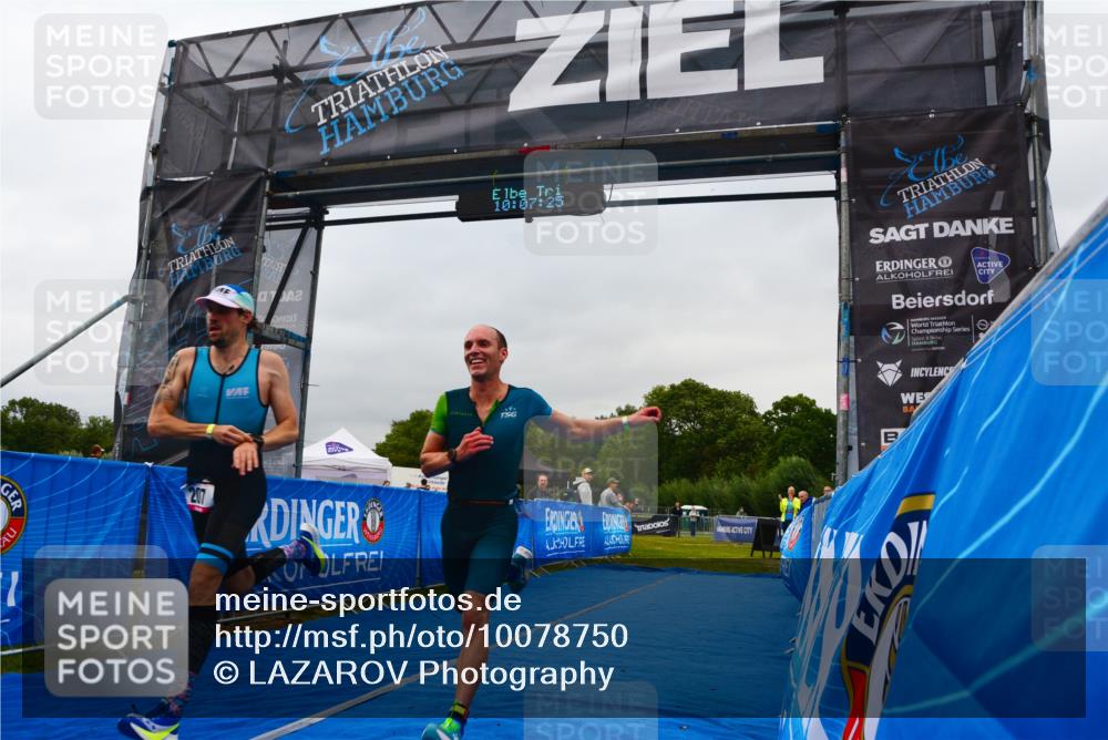 30.08.2026 - Elbe Triathlon Hamburg LAZAROV Photography http://msf.ph/oto/10078750 30.08.2026 10:07:26 Ziel 199, 207 meine-sportfotos.de