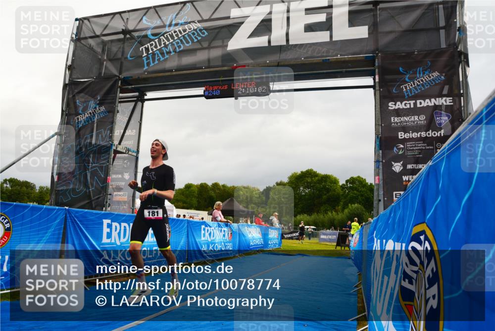 30.08.2026 - Elbe Triathlon Hamburg LAZAROV Photography http://msf.ph/oto/10078774 30.08.2026 10:10:03 Ziel 181, 240 meine-sportfotos.de