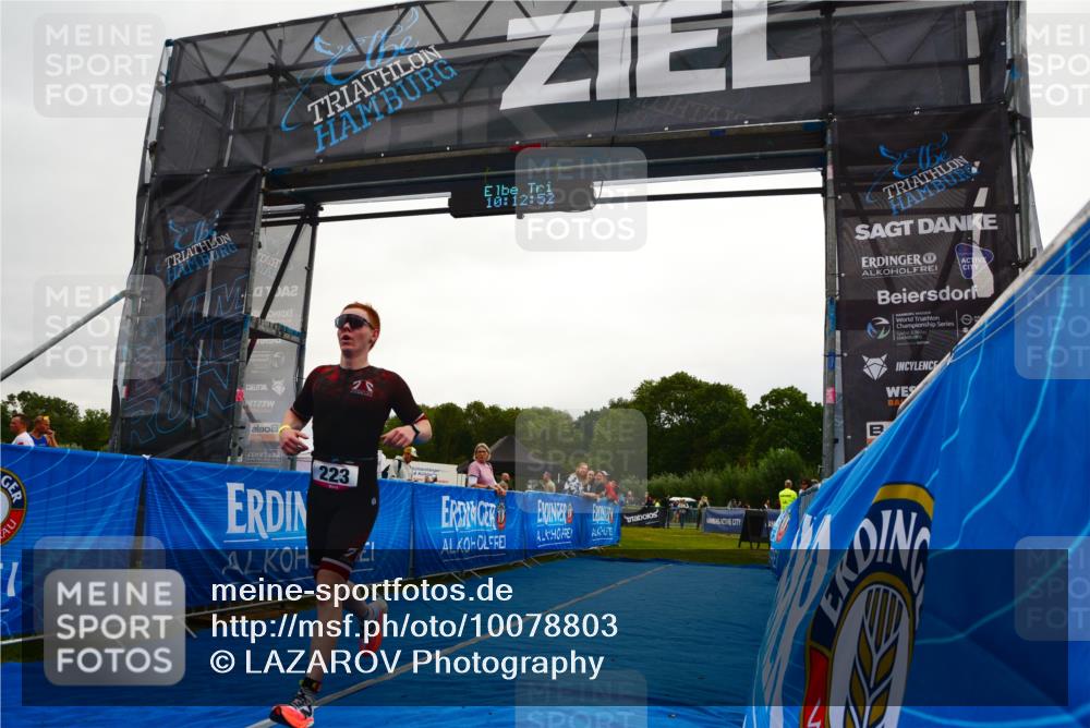30.08.2026 - Elbe Triathlon Hamburg LAZAROV Photography http://msf.ph/oto/10078803 30.08.2026 10:12:53 Ziel 223 meine-sportfotos.de